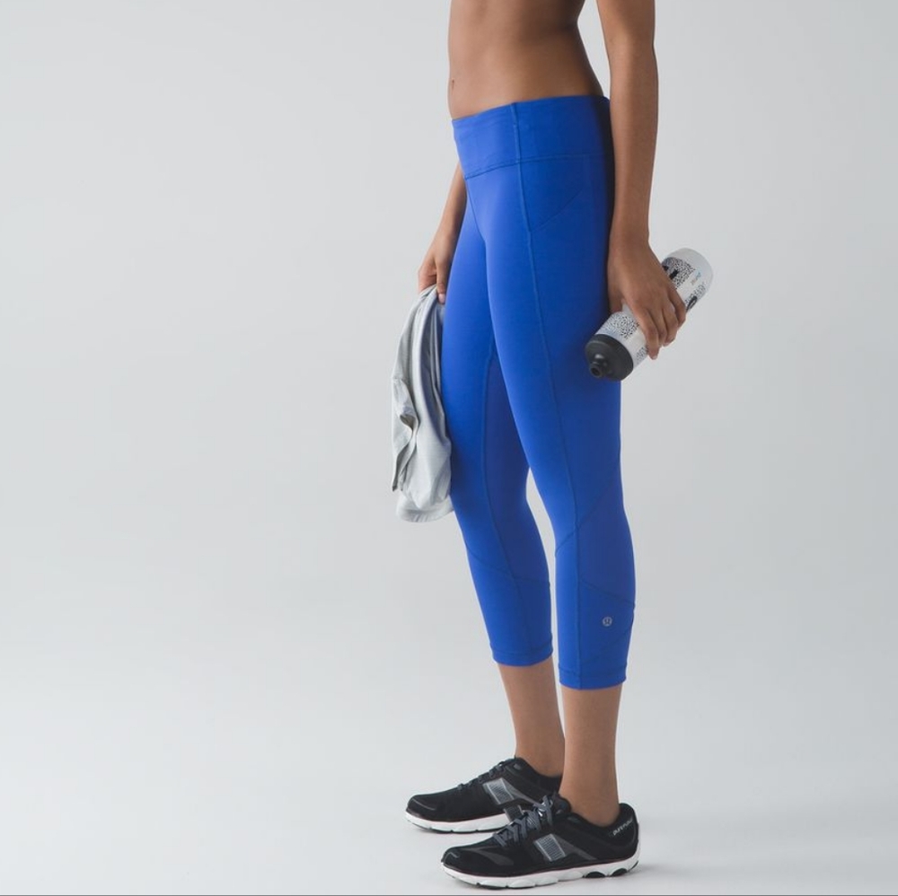 Lululemon Pace Rival Crop harbor blue size 4